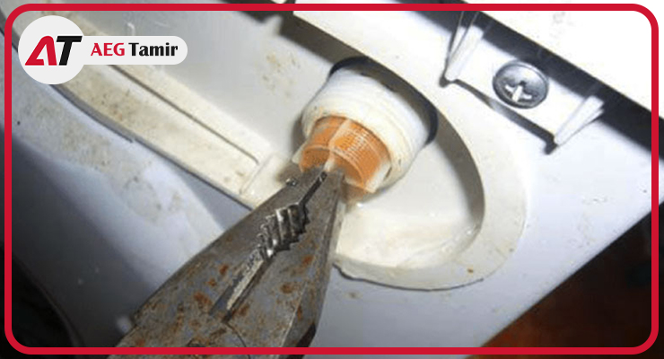 علل اصلی بروز ارور E10 لباسشویی آاگ